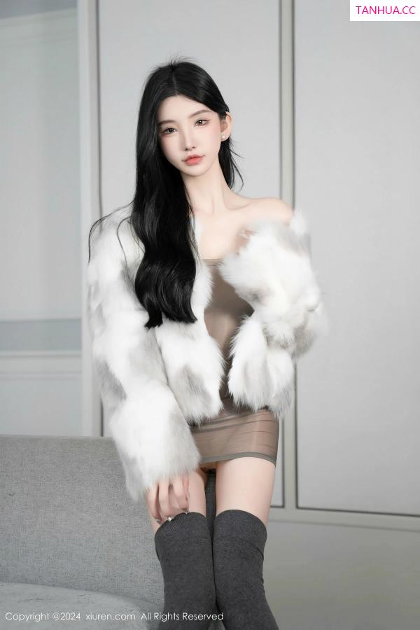 周于希dummy  [XiuRen]高清写真图 2024.04.12 No.8383 周于希Sally 丝袜美腿第25张图片